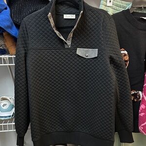 Doe & Rae Black Quilted Sweatshirt